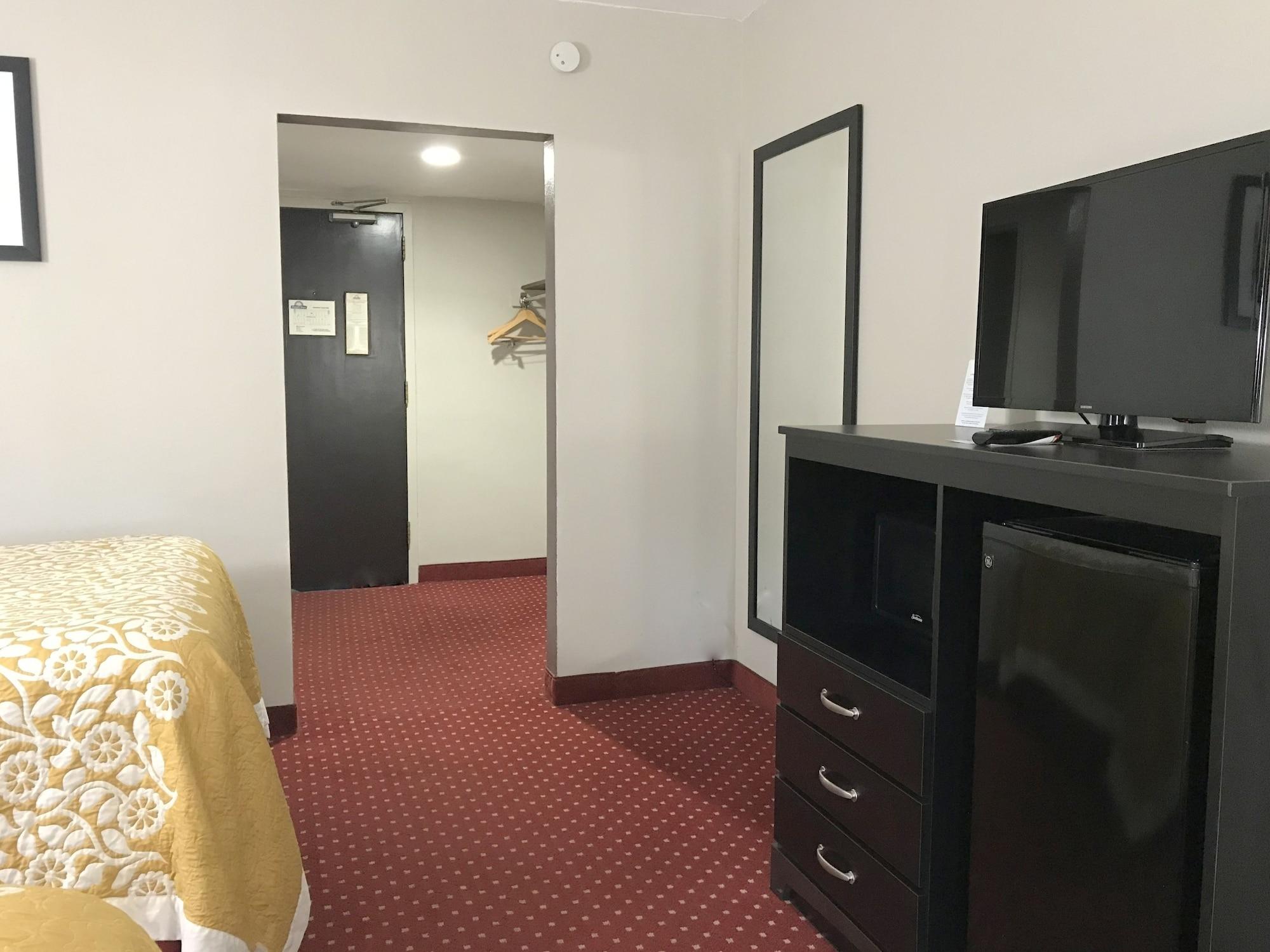 Days Inn By Wyndham Livonia Canton Detroit Zewnętrze zdjęcie