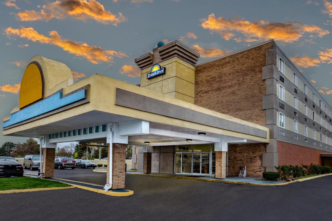 Days Inn By Wyndham Livonia Canton Detroit Zewnętrze zdjęcie