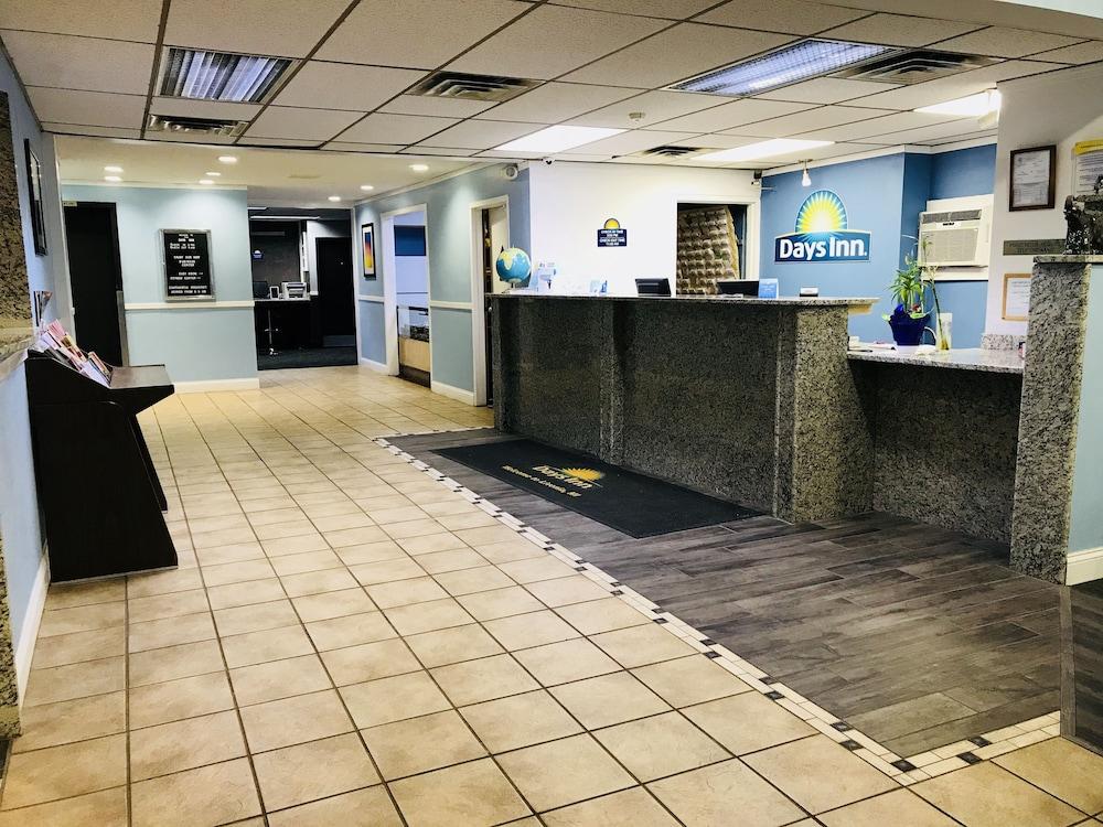 Days Inn By Wyndham Livonia Canton Detroit Zewnętrze zdjęcie